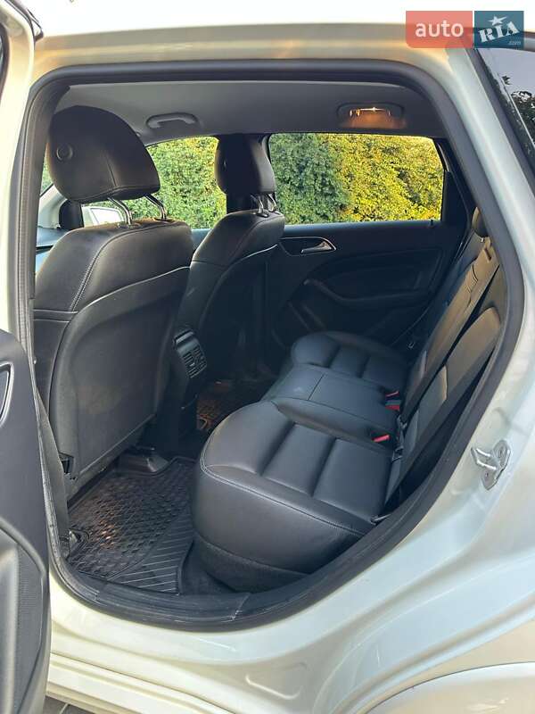 Хэтчбек Mercedes-Benz B-Class 2017 в Луцке