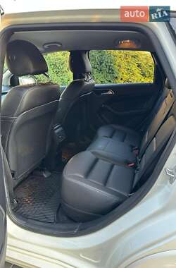 Хэтчбек Mercedes-Benz B-Class 2017 в 