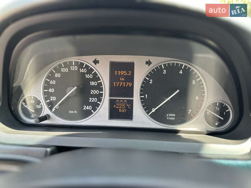 Хетчбек Mercedes-Benz B-Class 2005 в Кривому Розі фото 15 Хетчбек Mercedes-Benz B-Class 2005 в Кривому Розі