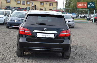 Хэтчбек Mercedes-Benz B-Class 2015 в 