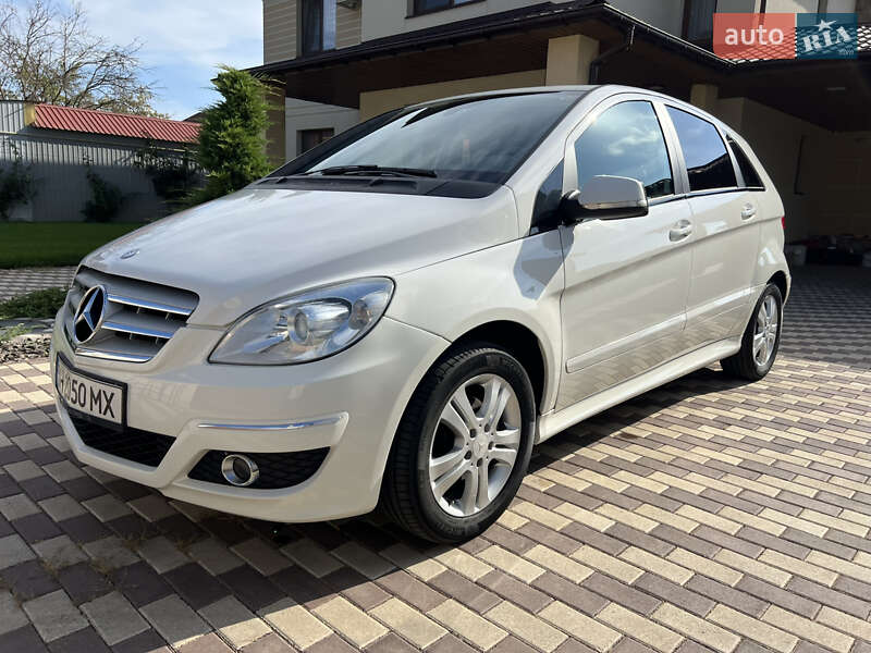 Хэтчбек Mercedes-Benz B-Class 2010 в Одессе фото 5 Хэтчбек Mercedes-Benz B-Class 2010 в Одессе