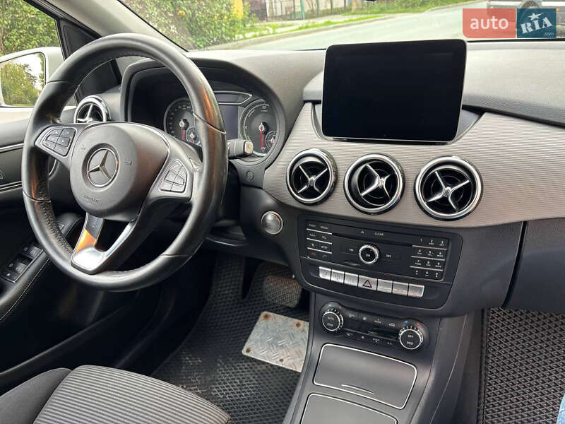 Хетчбек Mercedes-Benz B-Class 2017 в Умані