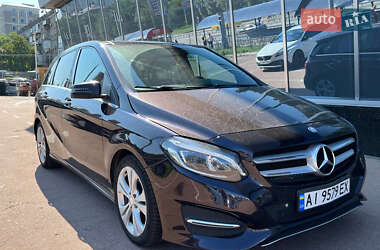 Хэтчбек Mercedes-Benz B-Class 2015 в 