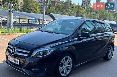 Хэтчбек Mercedes-Benz B-Class 2015 в 