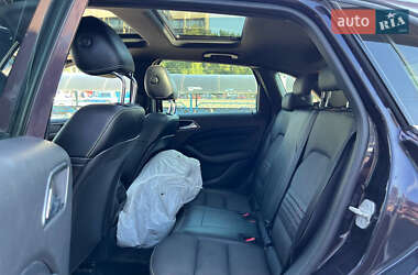 Хэтчбек Mercedes-Benz B-Class 2015 в 