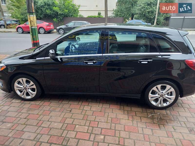 Хэтчбек Mercedes-Benz B-Class 2017 в Ивано-Франковске фото 4 Хэтчбек Mercedes-Benz B-Class 2017 в Ивано-Франковске