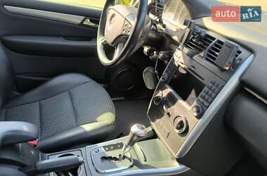 Хэтчбек Mercedes-Benz B-Class 2010 в 