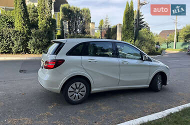 Хетчбек Mercedes-Benz B-Class 2015 в 