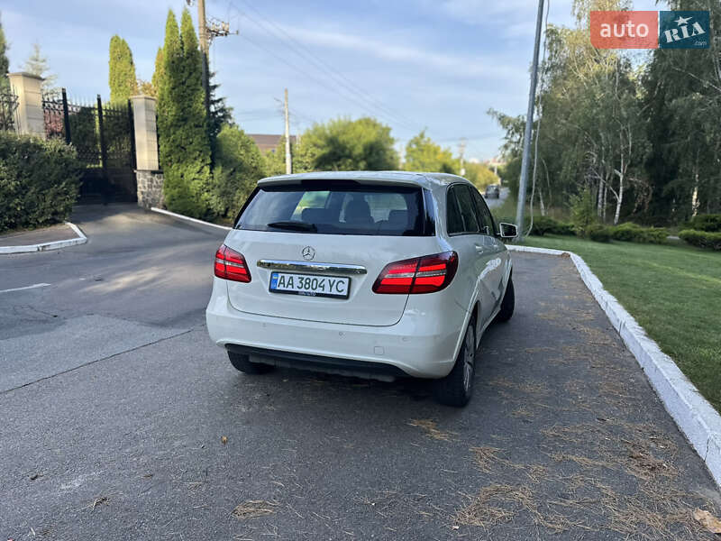Хэтчбек Mercedes-Benz B-Class 2015 в Киеве фото 7 Хэтчбек Mercedes-Benz B-Class 2015 в Киеве