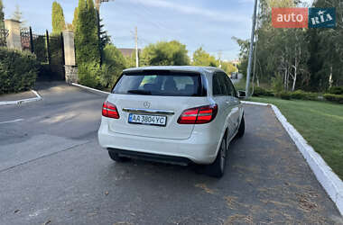 Хетчбек Mercedes-Benz B-Class 2015 в 