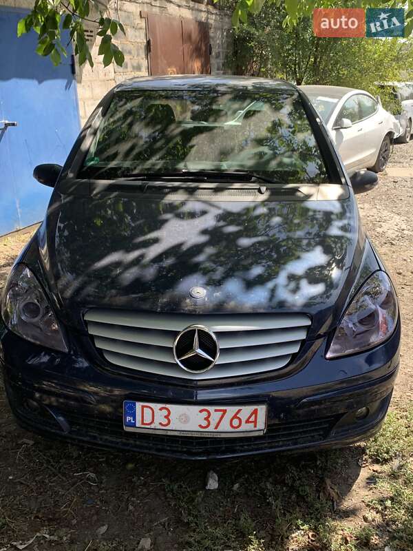 Хэтчбек Mercedes-Benz B-Class 2008 в 