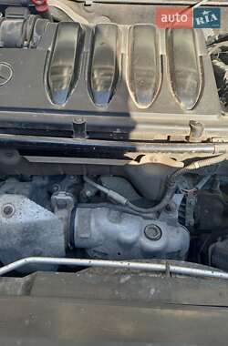 Хетчбек Mercedes-Benz B-Class 2011 в 