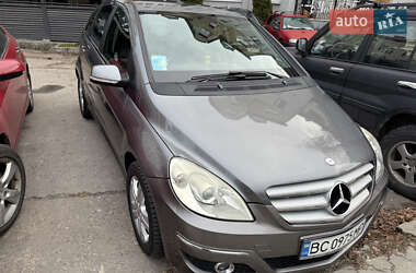 Хэтчбек Mercedes-Benz B-Class 2009 в 