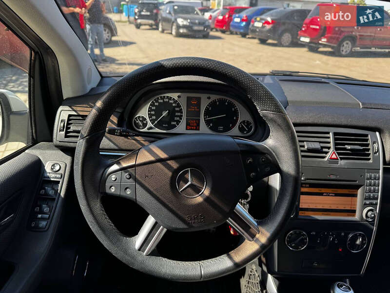 Хетчбек Mercedes-Benz B-Class 2010 в Дніпрі