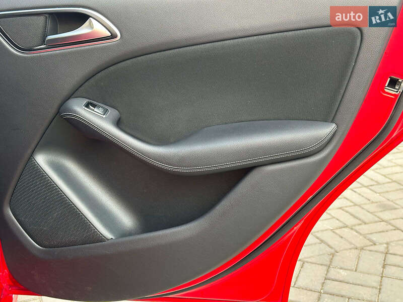 Хэтчбек Mercedes-Benz B-Class 2017 в Одессе