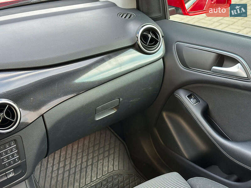 Хэтчбек Mercedes-Benz B-Class 2017 в Одессе