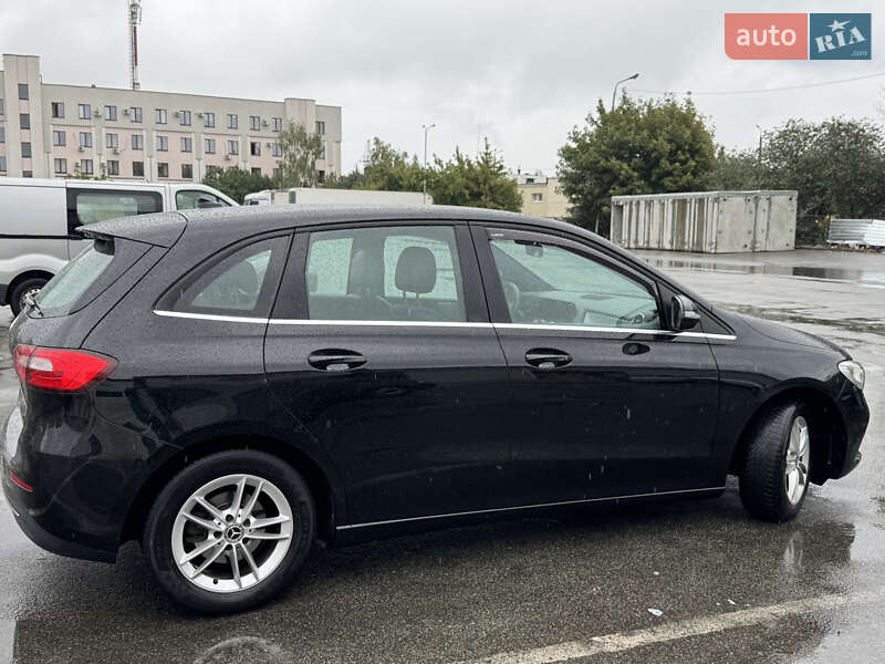 Хэтчбек Mercedes-Benz B-Class 2019 в Киеве фото 8 Хэтчбек Mercedes-Benz B-Class 2019 в Киеве