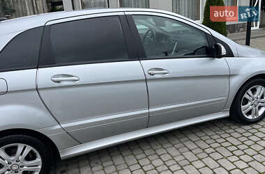 Хетчбек Mercedes-Benz B-Class 2009 в 