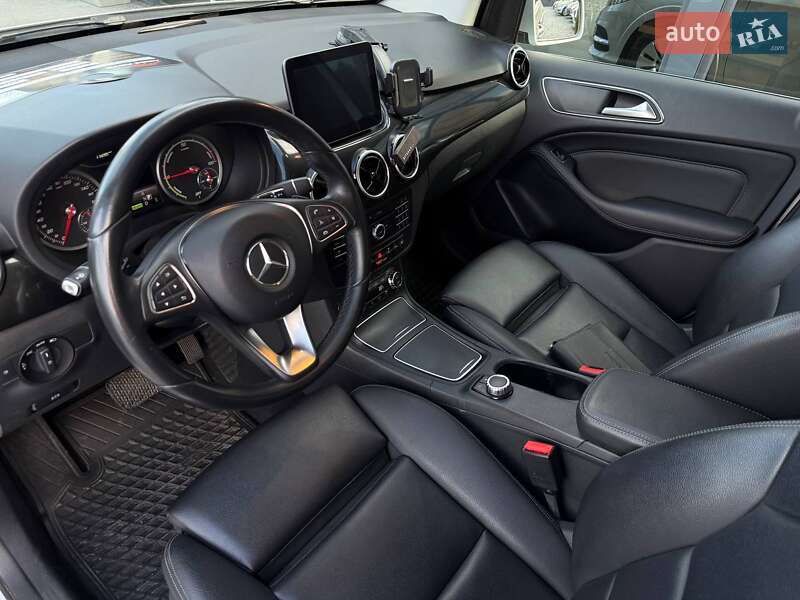 Хэтчбек Mercedes-Benz B-Class 2017 в Ровно