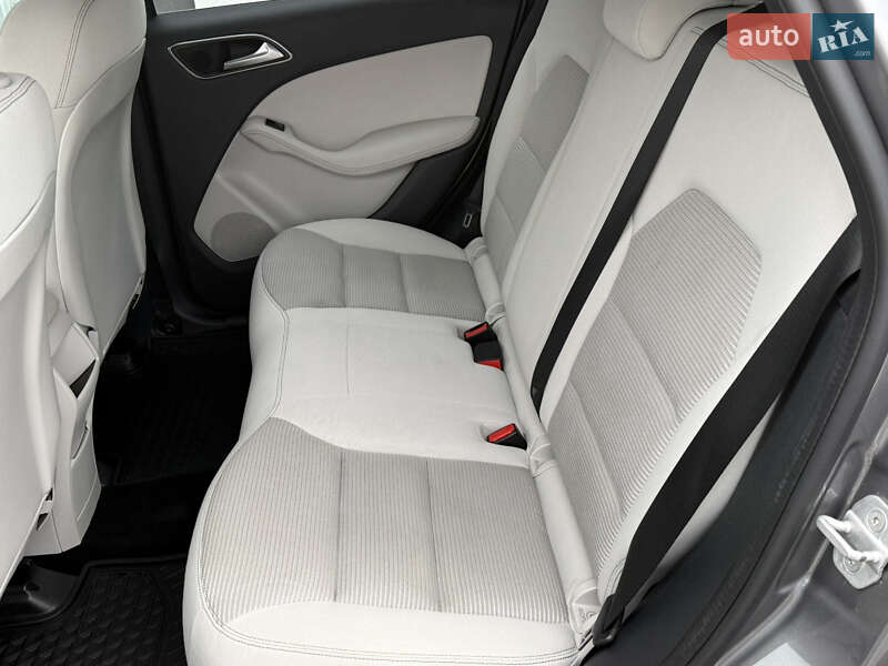 Хэтчбек Mercedes-Benz B-Class 2015 в Ковеле фото 20 Хэтчбек Mercedes-Benz B-Class 2015 в Ковеле