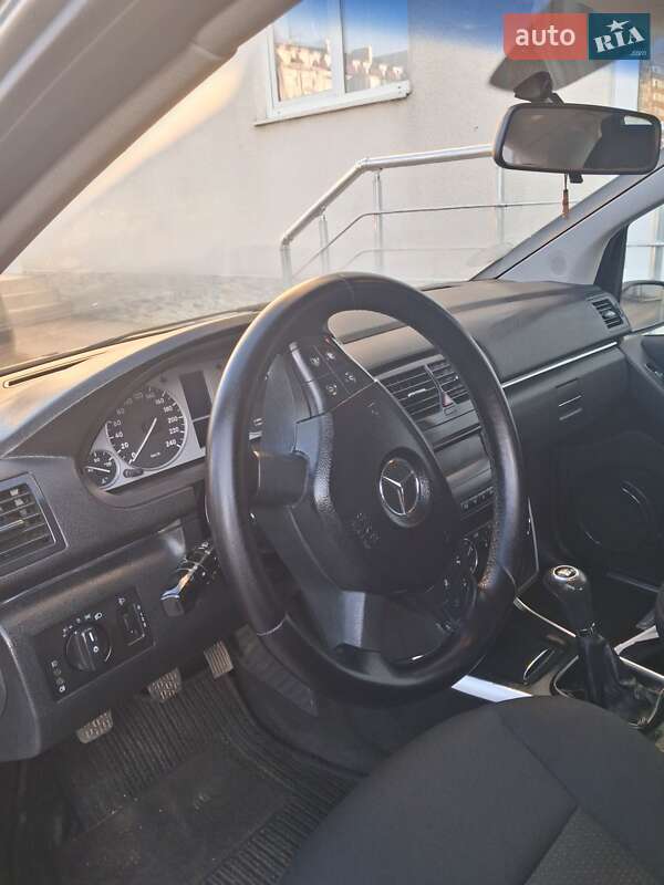 Хэтчбек Mercedes-Benz B-Class 2006 в Черновцах