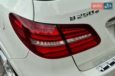 Хэтчбек Mercedes-Benz B-Class 2016 в 