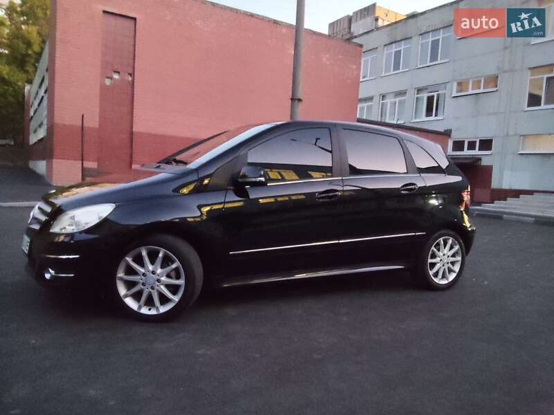 Хэтчбек Mercedes-Benz B-Class 2010 в Днепре