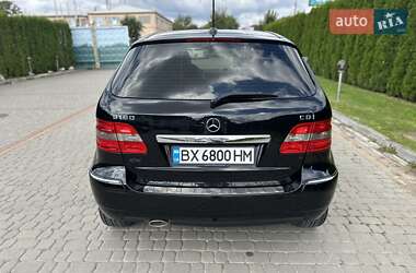 Хэтчбек Mercedes-Benz B-Class 2009 в 