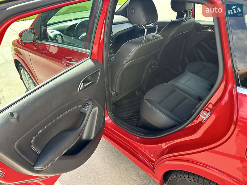 Хетчбек Mercedes-Benz B-Class 2015 в Луцьку