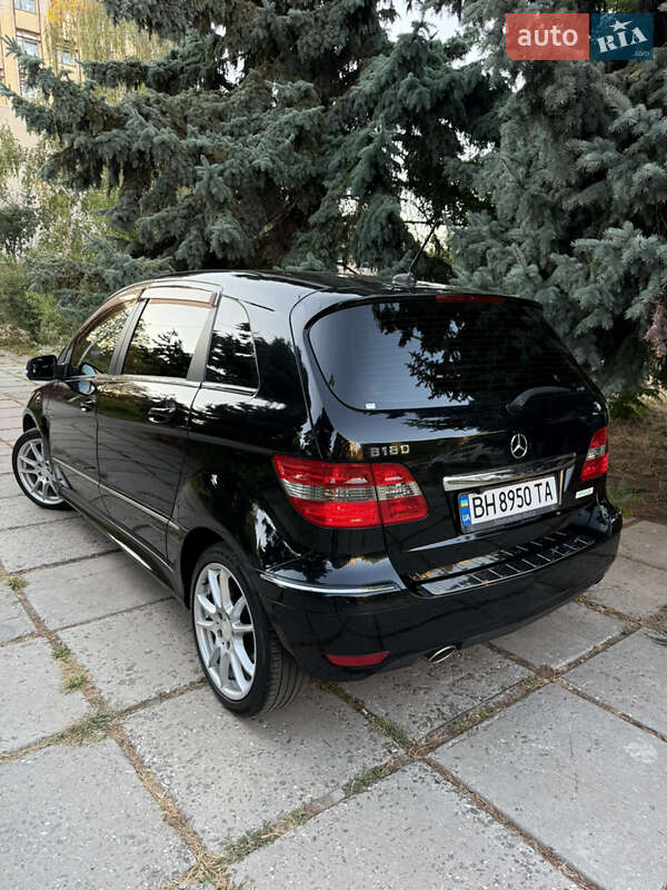 Хэтчбек Mercedes-Benz B-Class 2010 в Одессе фото 5 Хэтчбек Mercedes-Benz B-Class 2010 в Одессе