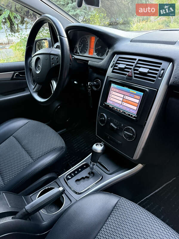 Хэтчбек Mercedes-Benz B-Class 2010 в Одессе фото 68 Хэтчбек Mercedes-Benz B-Class 2010 в Одессе