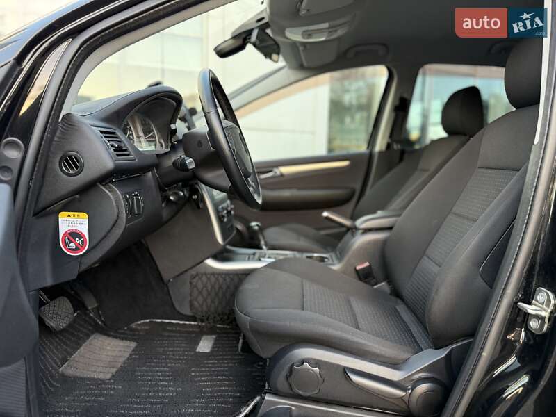 Хэтчбек Mercedes-Benz B-Class 2011 в Киеве
