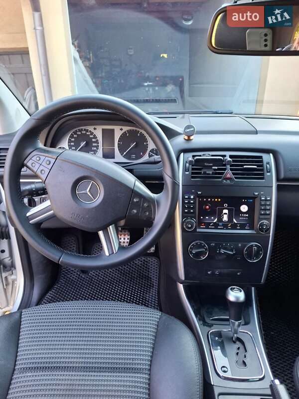 Хэтчбек Mercedes-Benz B-Class 2010 в Вапнярке