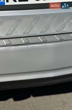 Хэтчбек Mercedes-Benz B-Class 2010 в 