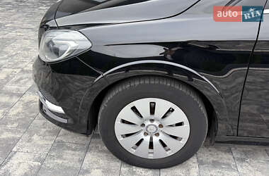 Хетчбек Mercedes-Benz B-Class 2016 в 