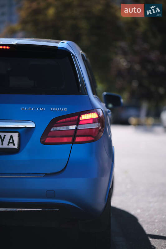 Хэтчбек Mercedes-Benz B-Class 2015 в Броварах фото 7 Хэтчбек Mercedes-Benz B-Class 2015 в Броварах