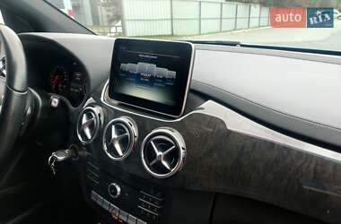 Хэтчбек Mercedes-Benz B-Class 2015 в 