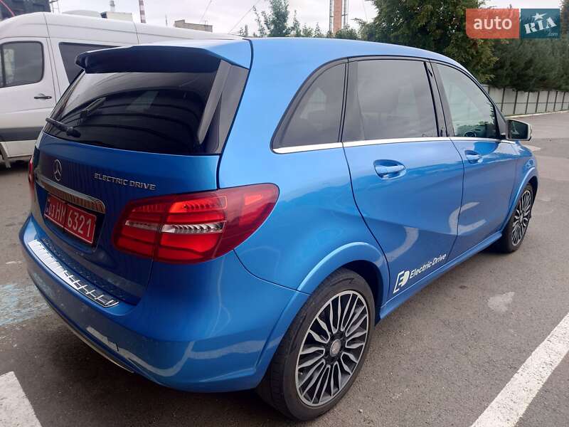 Хэтчбек Mercedes-Benz B-Class 2015 в Луцке