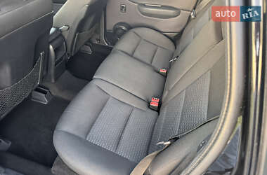 Хэтчбек Mercedes-Benz B-Class 2009 в 