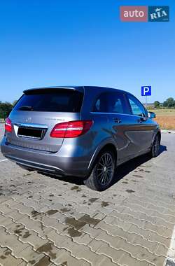 Хетчбек Mercedes-Benz B-Class 2015 в 