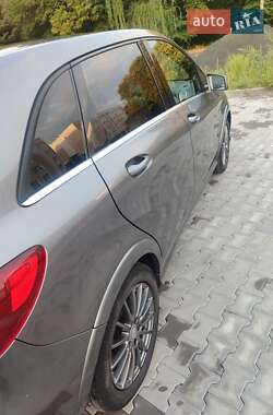 Хетчбек Mercedes-Benz B-Class 2015 в 