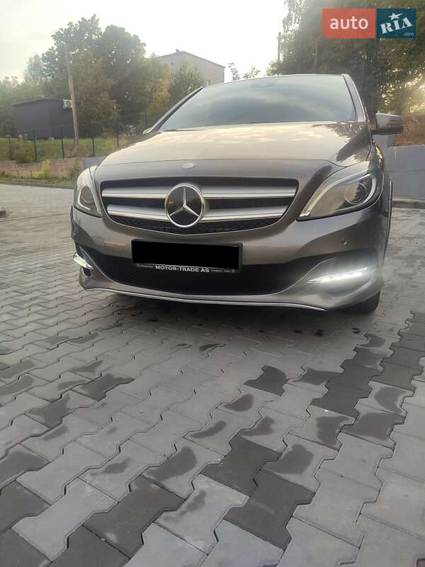 Хэтчбек Mercedes-Benz B-Class 2015 в Горохове
