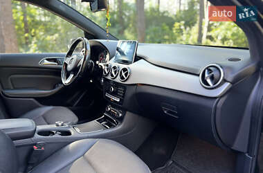 Хэтчбек Mercedes-Benz B-Class 2015 в 