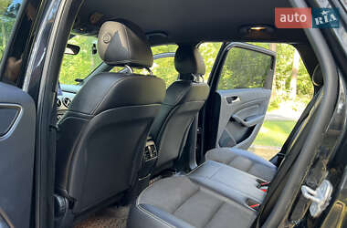 Хэтчбек Mercedes-Benz B-Class 2015 в 