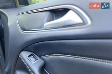 Хэтчбек Mercedes-Benz B-Class 2015 в 