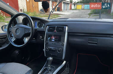 Хэтчбек Mercedes-Benz B-Class 2005 в 
