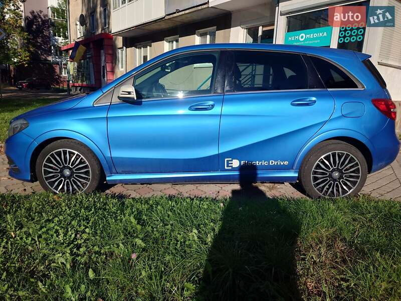 Хэтчбек Mercedes-Benz B-Class 2015 в Луцке