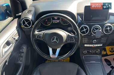 Хэтчбек Mercedes-Benz B-Class 2015 в 
