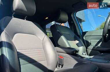 Хэтчбек Mercedes-Benz B-Class 2015 в 