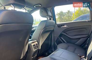 Хэтчбек Mercedes-Benz B-Class 2015 в 